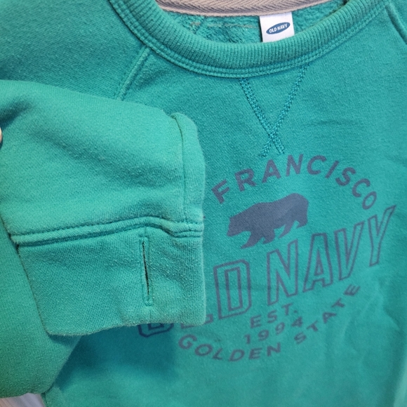 Boys Old Navy Sweather - Picture 3 of 4